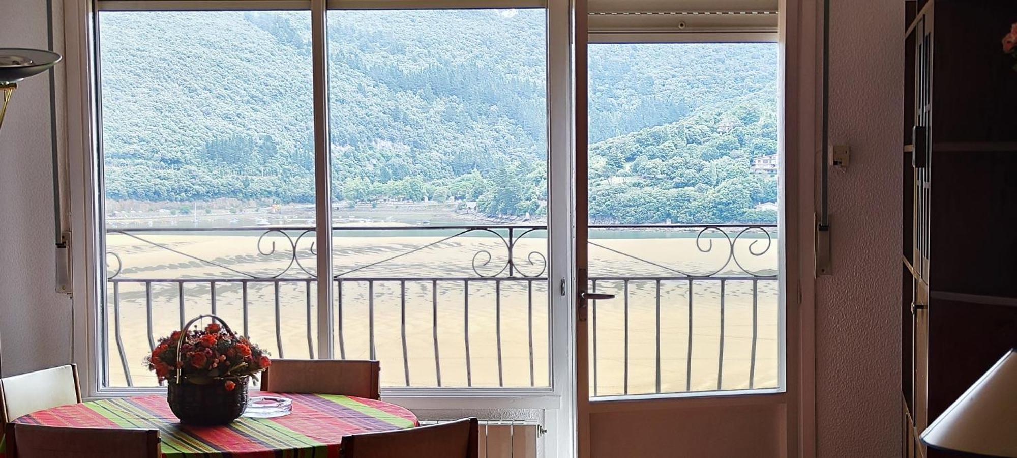 Axpe de BusturiaMirador De Urdaibai IIアパートメント エクステリア 写真